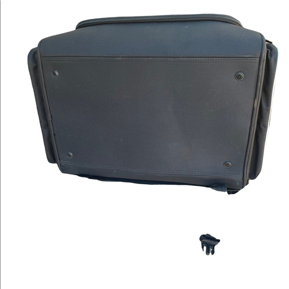 Harley Davidson Tail Bag and Rain Cover - Picture 7 of 16